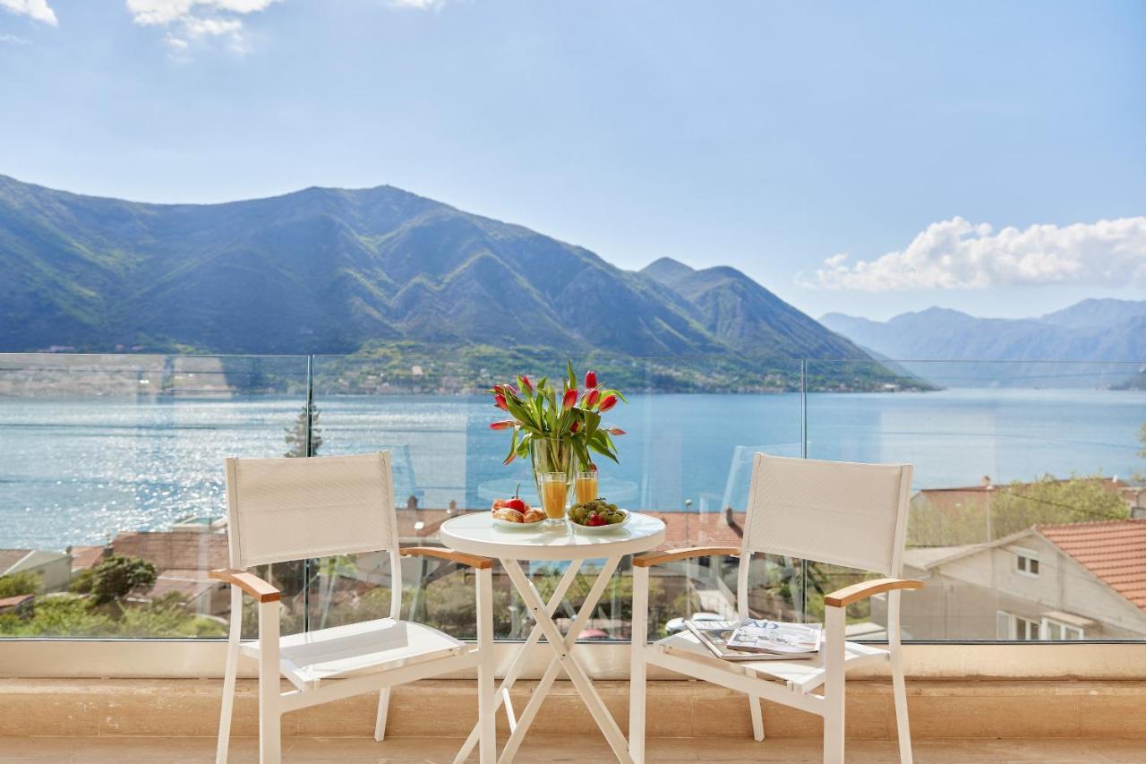 Apartment Noa With Sea View Kotor Exterior foto